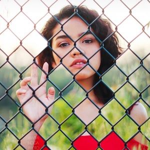 Meet your Posher, Becca